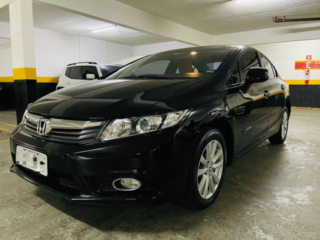 CIVIC 1.8 16V 4P FLEX LXS AUTOMATICO 2014
