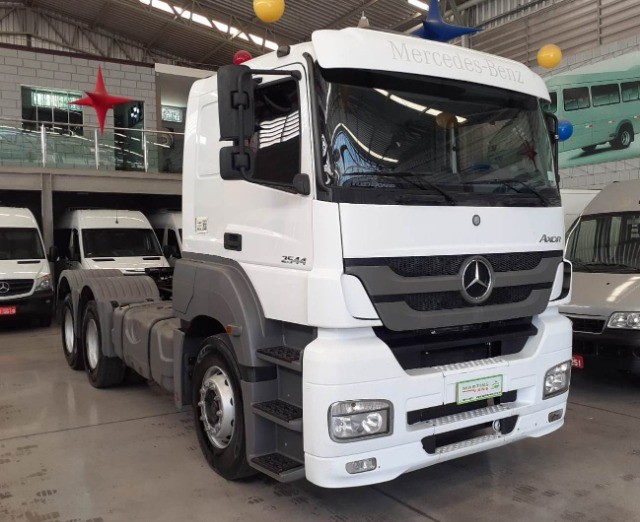 MERCEDES AXOR 2544 2018 6X2 TRUCADO AUTOMÁTICO COM 238 MIL KM NOVÍSSIMO!