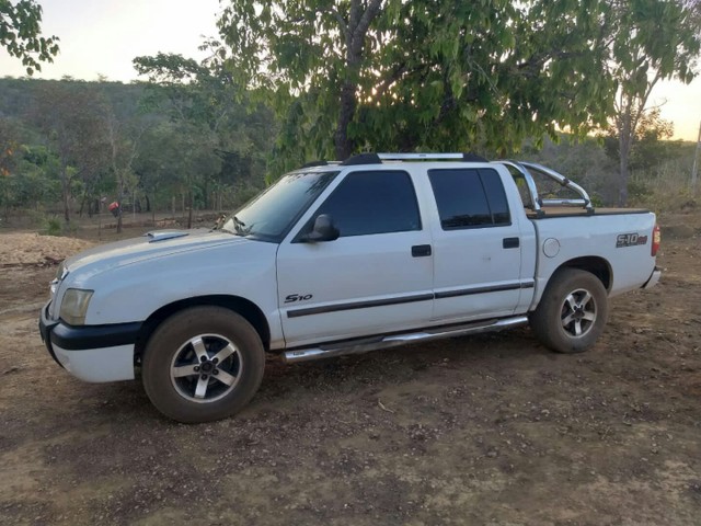 S10 DIESEL 4PORTAS BRANCA MOTOR 2.8 MWM ANO 2003