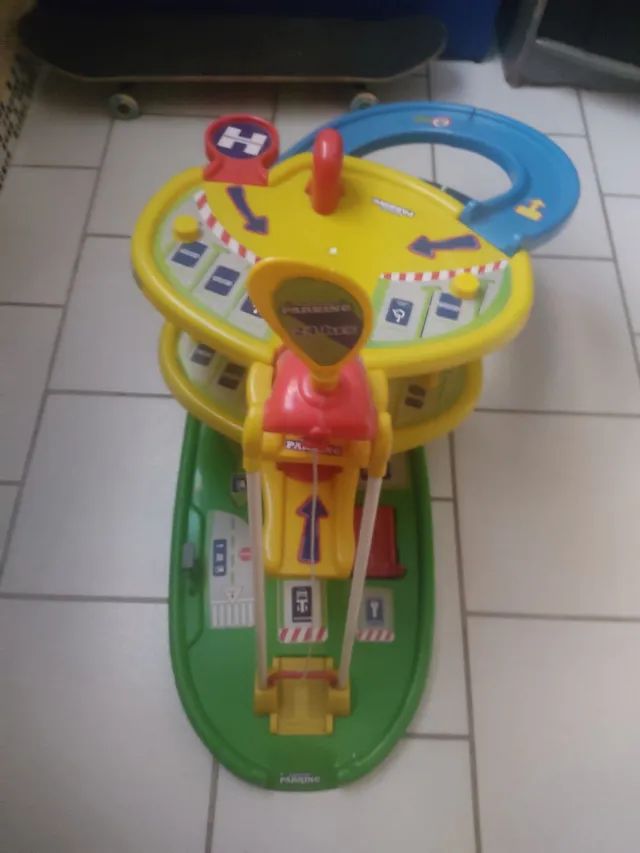 Pista De Carrinhos Posto De Gasolina 3 Andares Infantil Lava