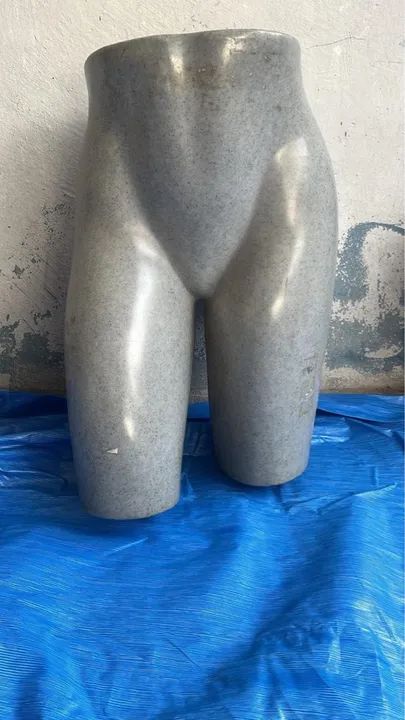 Manequim de bunda para loja