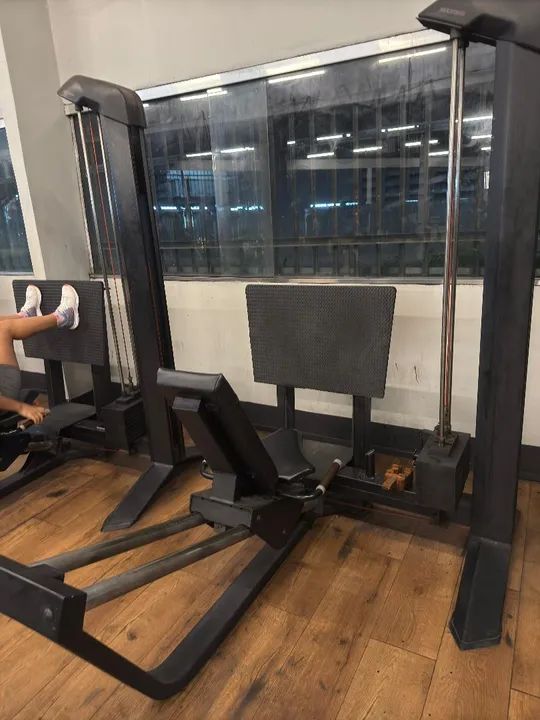 Máquina de musculação para puxadas - Foto 2