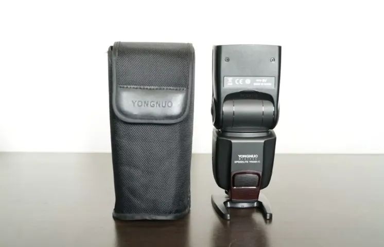 Flash Yongnuo Speedlite - Yn5060ii