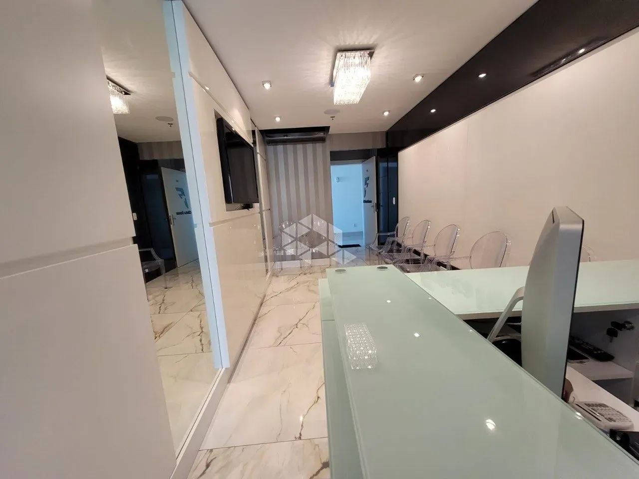Sala comercial clinica médica montada com 56m² no Próximo do Parcão - Foto 4