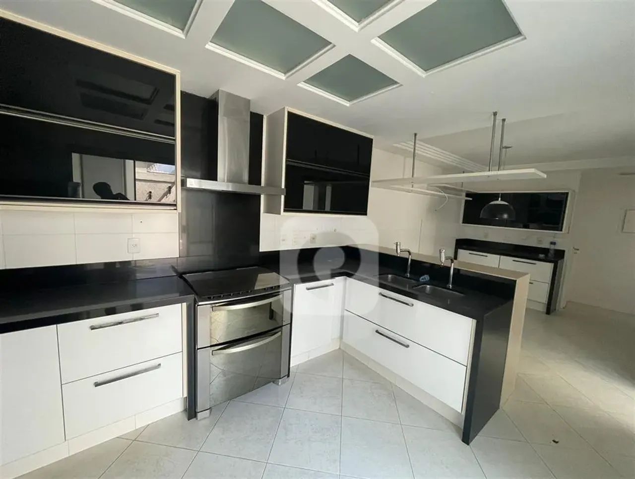 Casa com 324m2 4 quartos Com Painel Solar na Barra da Tijuca - Foto 11