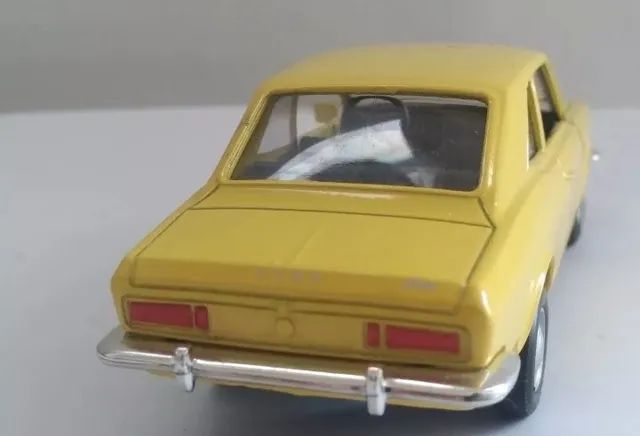 Ford Corcel Escala 1:43 - Foto 3