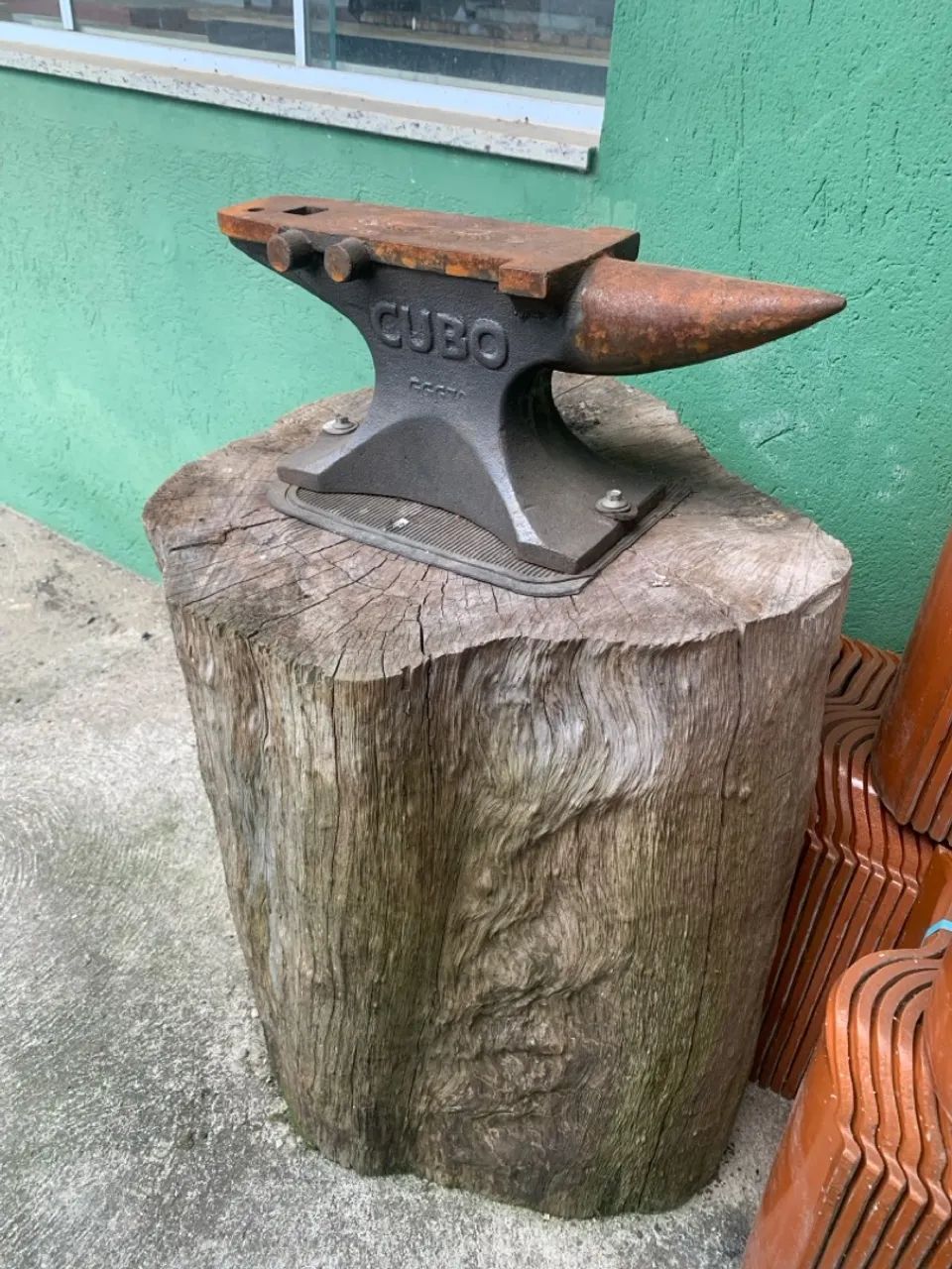 Bigorna Cubo - Ferramenta de Ferro Resistente - Foto 4