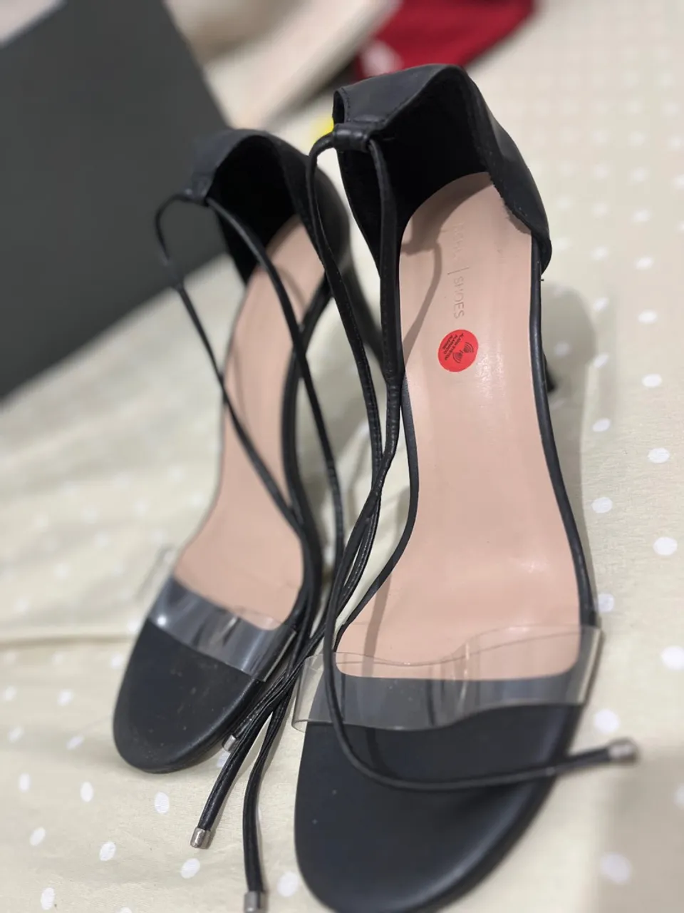 Vendo sandália RCHL shoes