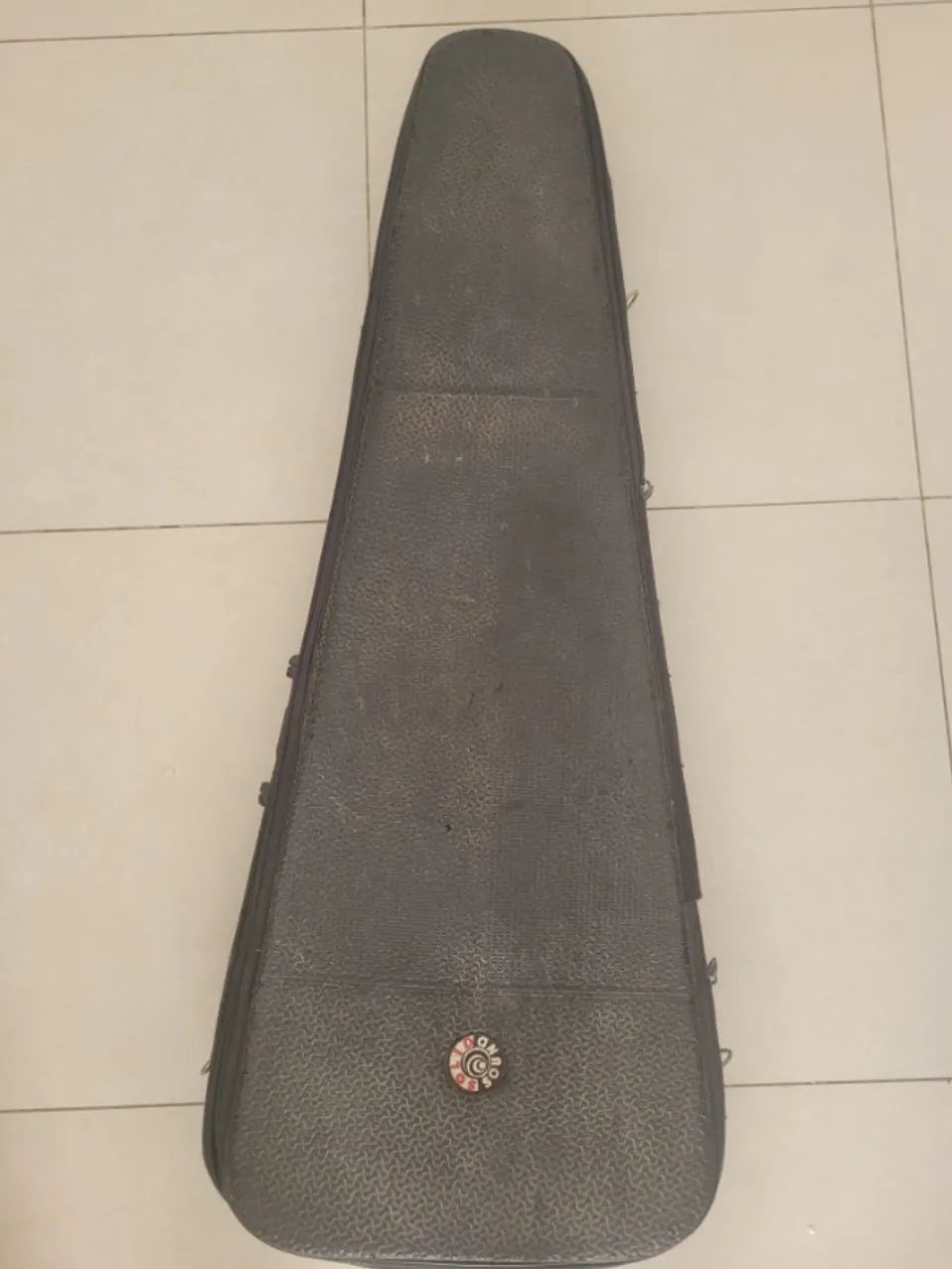 Semi case Solid Sound para baixo