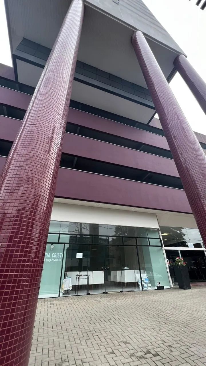 ALUGA-SE SALA COMERCIAL NO CENTRO EDIFICIO HANNOVER - Foto 2