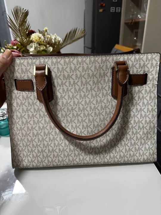 Bolsa Michael Kors, 100% original, diretamente dos ? - Foto 4