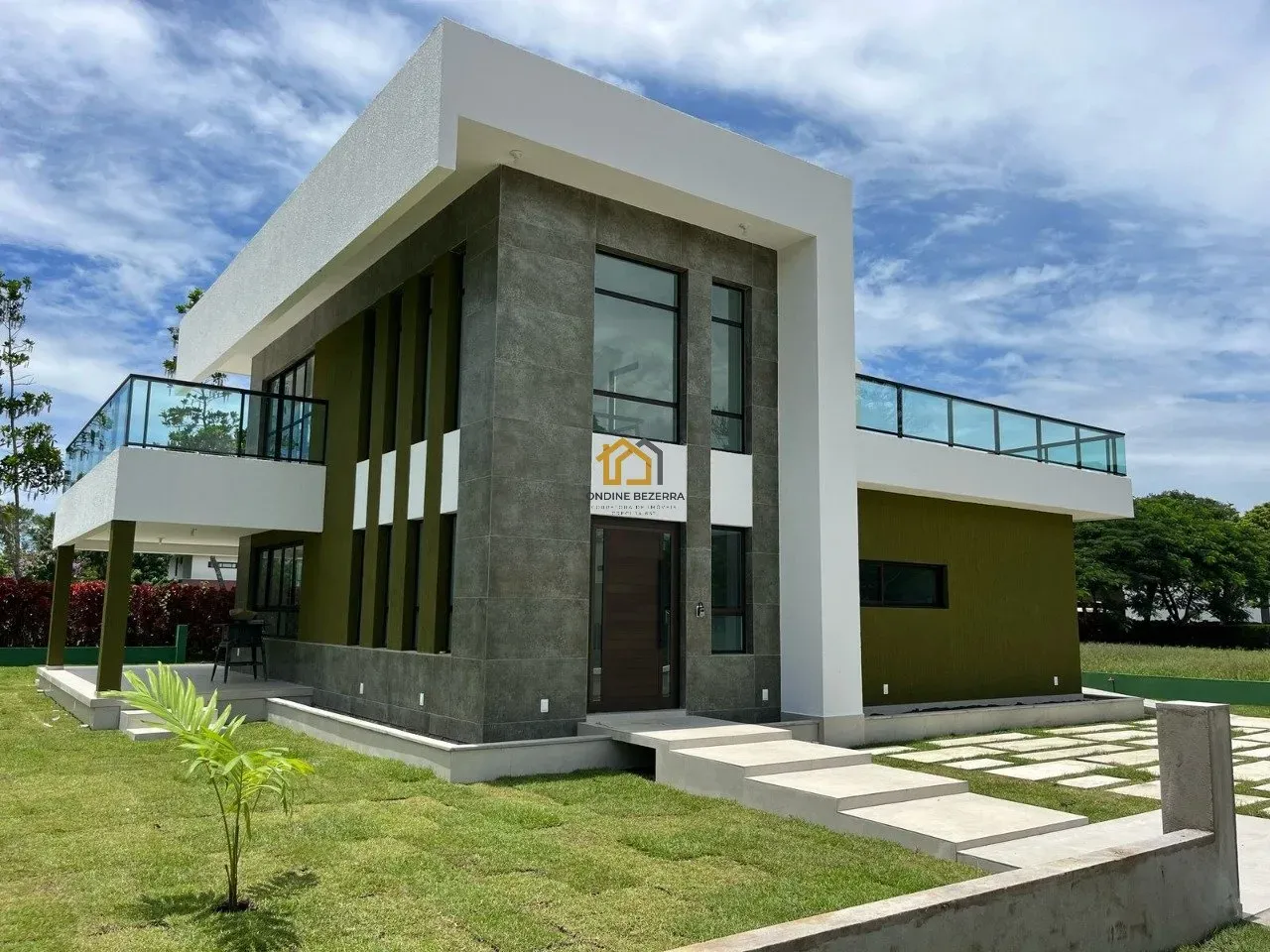Aldeia - Vendo casa novíssima no Condomínio Terra Viva com 4 suítes