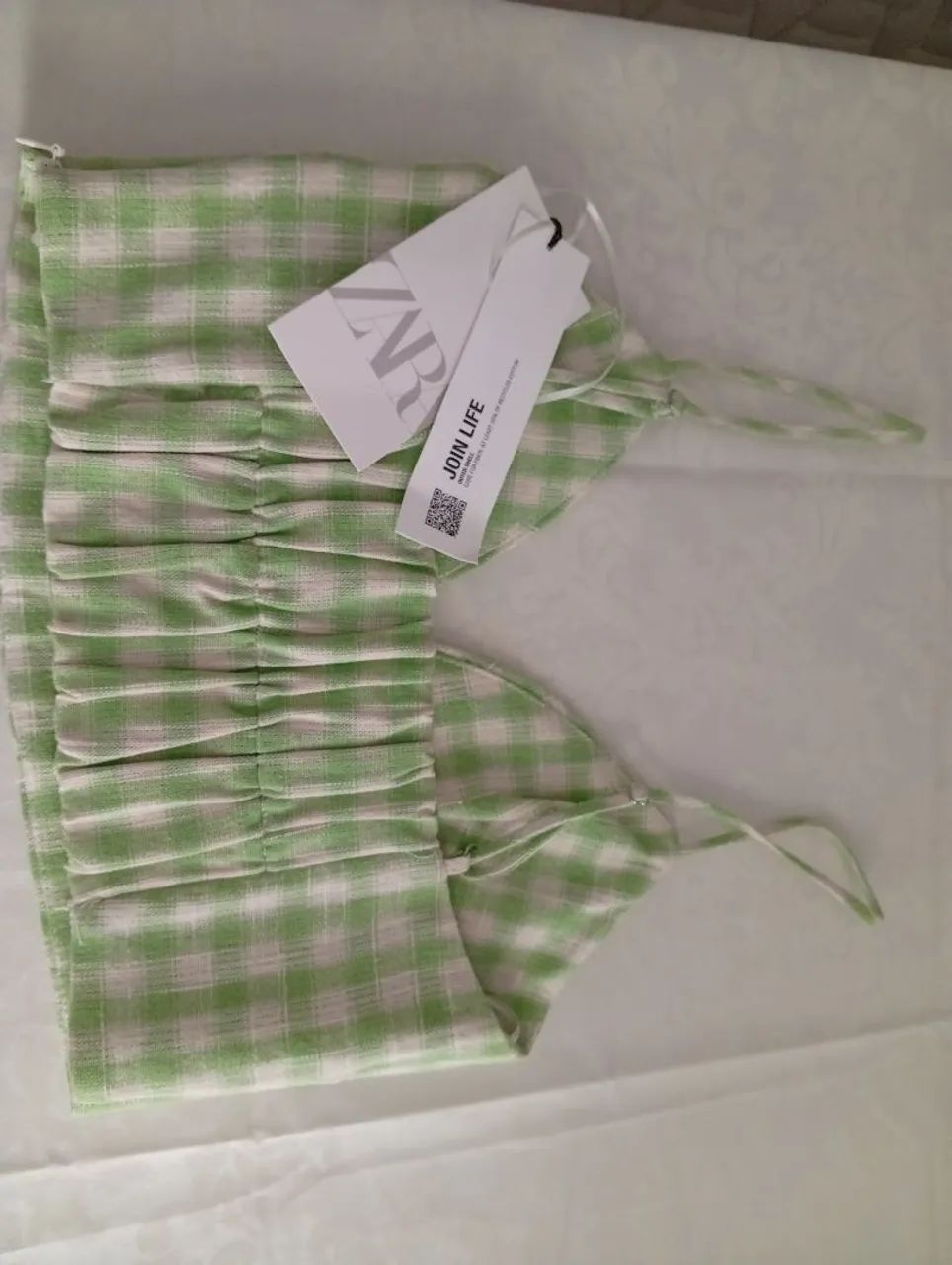 Top cropped xadrez verde Zara - Foto 3