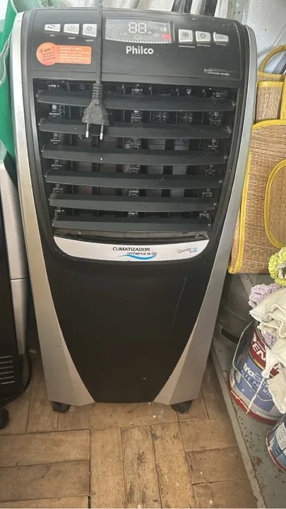 Climatizador quente e frio . Philco