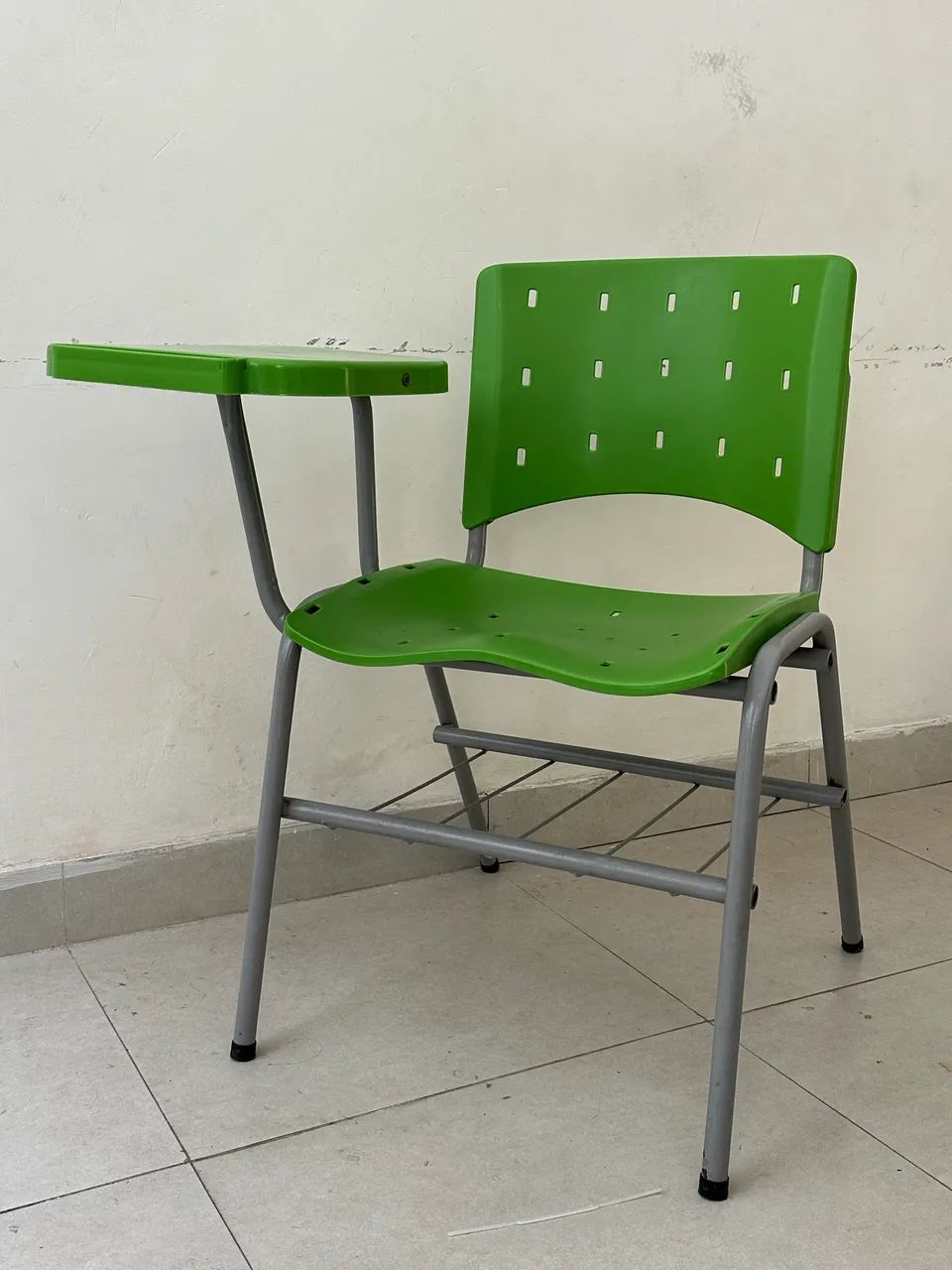 Cadeira Universitária - Foto 3