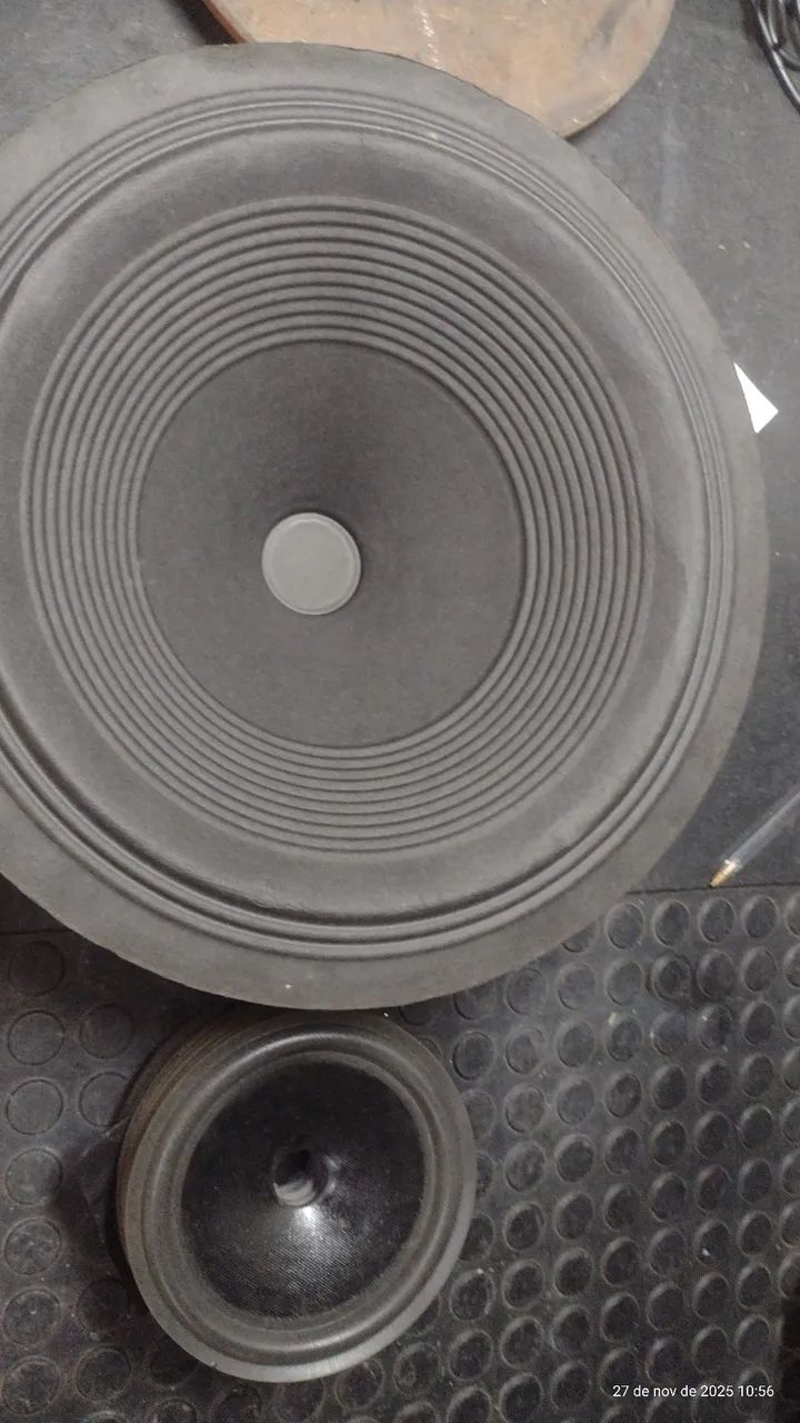 Cones de alto falante a venda