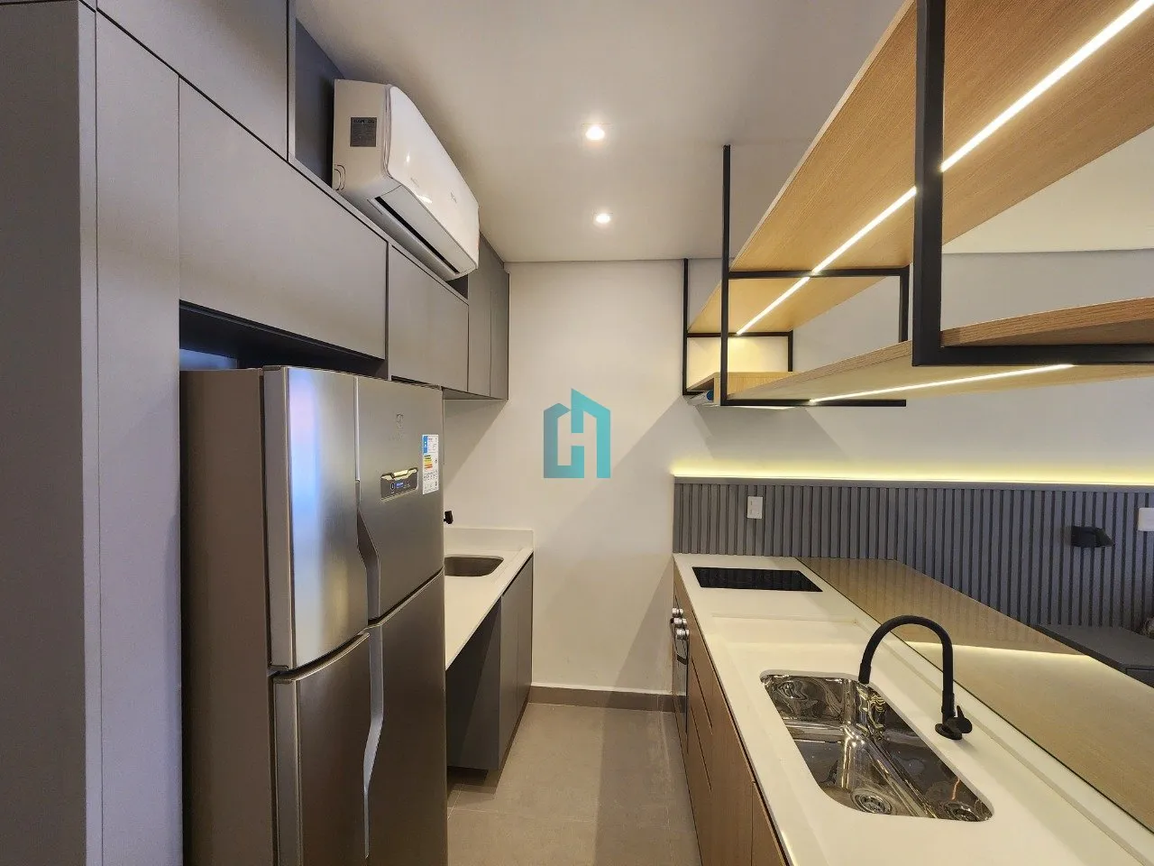 Studio mobiliado e decorado locação Moema