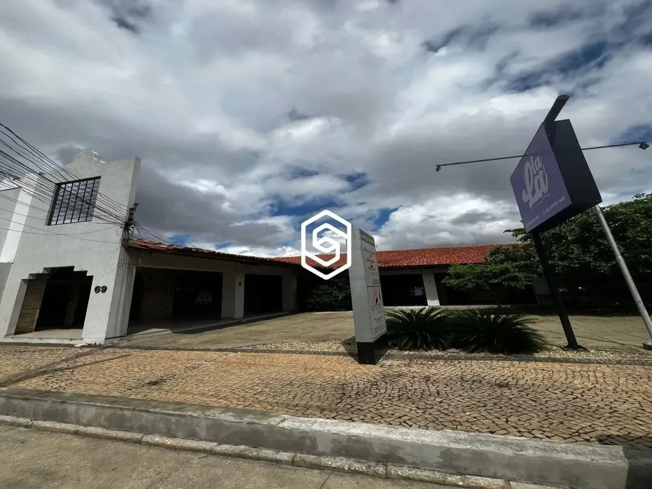 Imóvel Comercial mobiliado na zona leste
