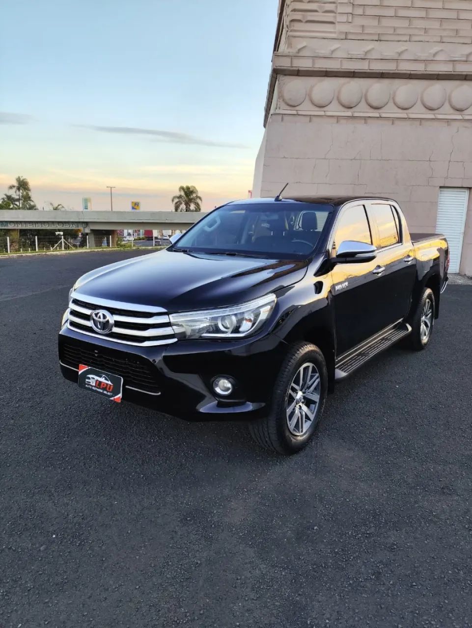 TOYOTA HILUX 2.8 SRX 4X4 CD 16V DIESEL 4P AUTOMÁTICO PRETO 2017 - Foto 2