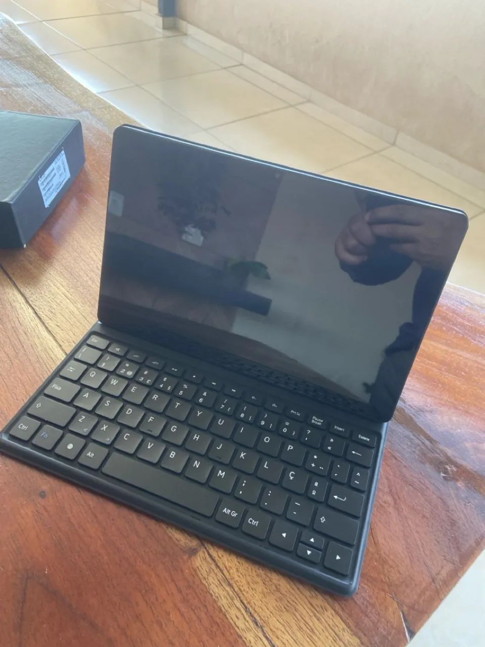 Tablet com teclado - Novo