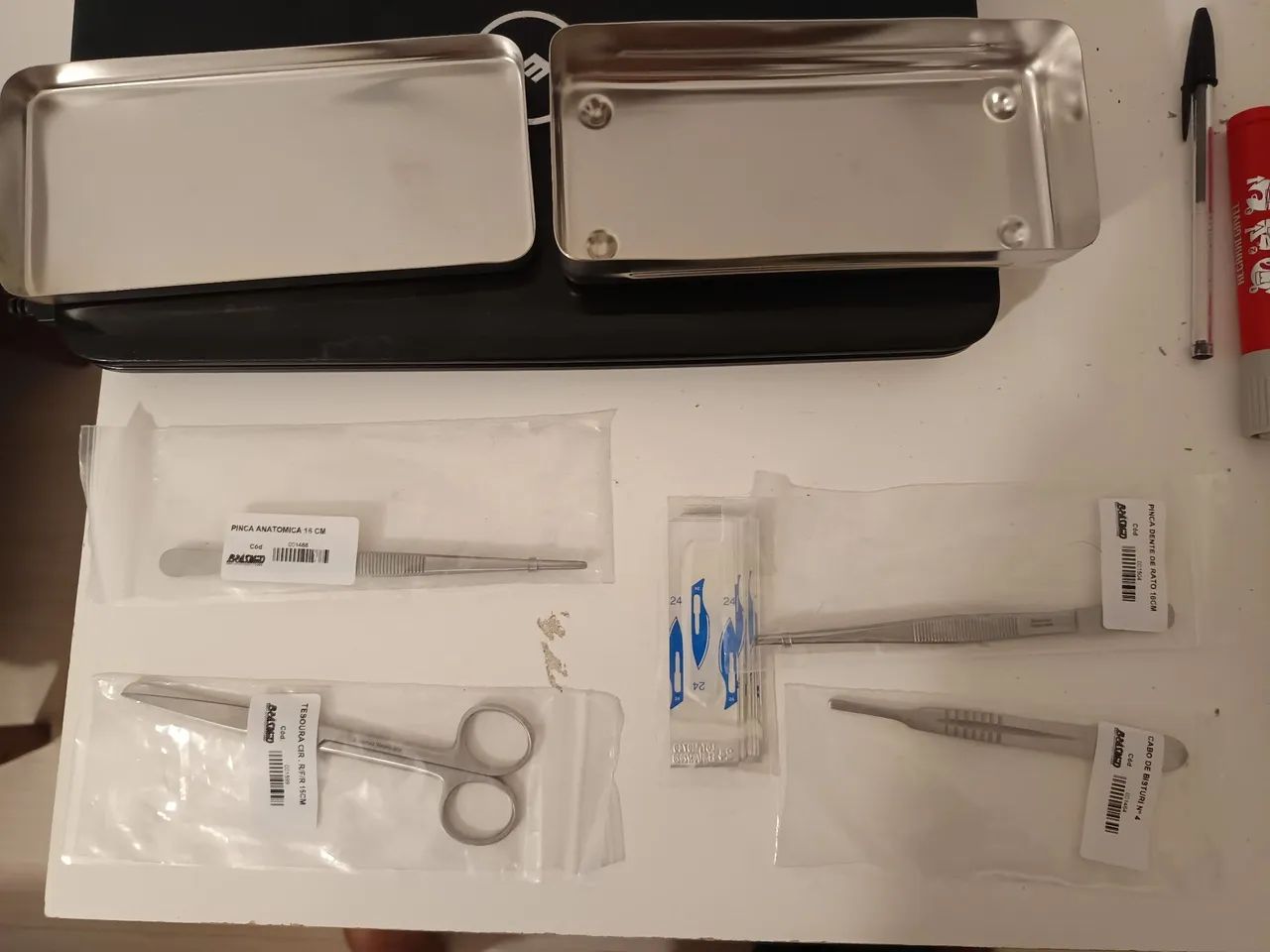 Kit de dissecação NUNCA USADO -- AINDA NO PLÁSTICO --