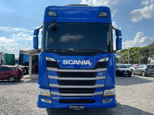 Caminhão Scania R 540 6x4 ano 2022/2023 Teto alto Susp. Mola R540  - Foto 2