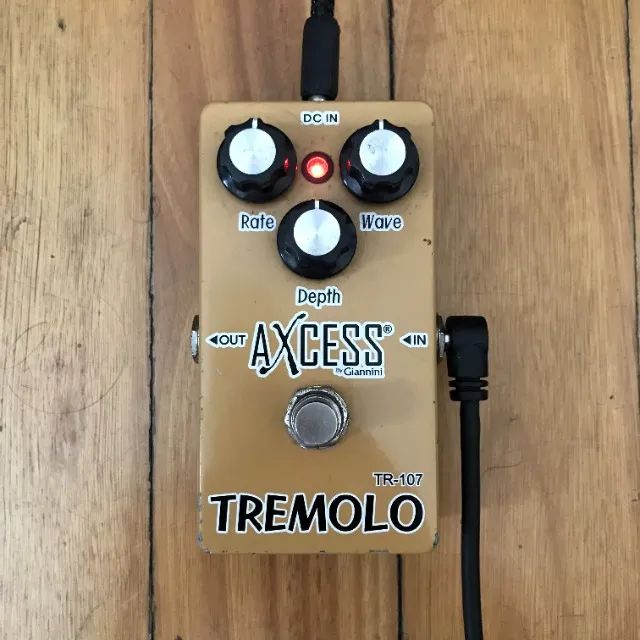 Pedal de Efeito Axcess By Giannini TR-107 Tremolo