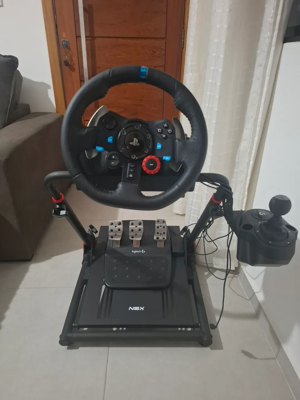 Volante + Pedais + Câmbio Logitech G29 - PS4/PS5/PC