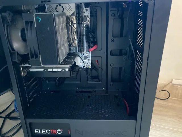 PC Xeon 14/28 + 128gb RAM + SSD M2 + RX550 - Foto 5