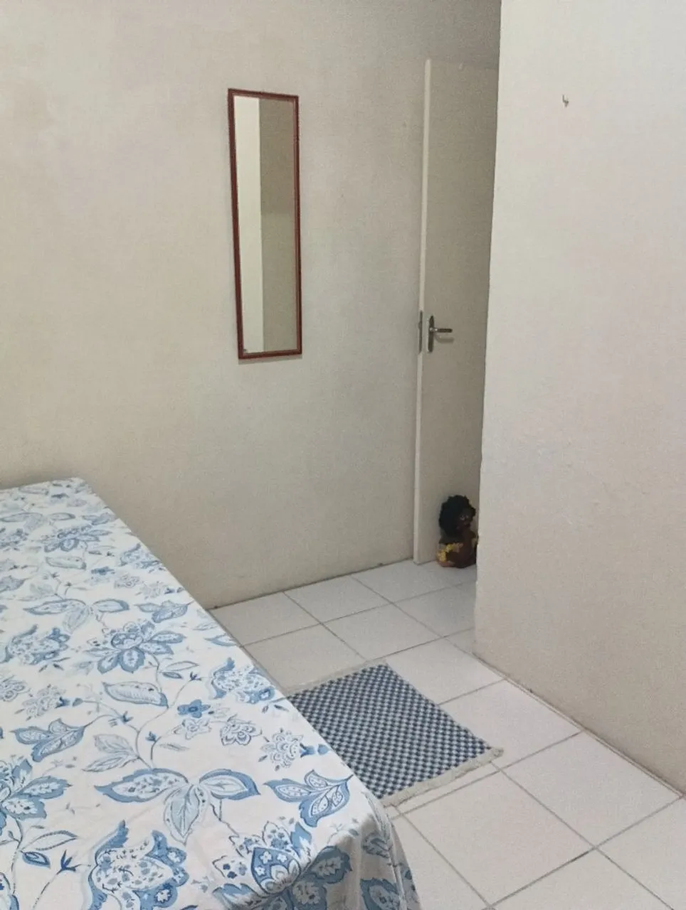 Aluguel quarto mobiliado para mulheres - Jatiuca.