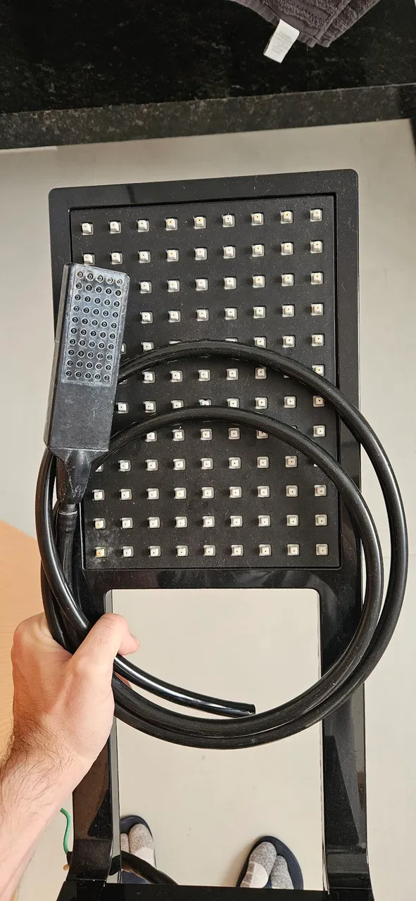 Chuveiro Elétrico de Parede Lorezetti Acqua Ultra Storm preto 7.8kW