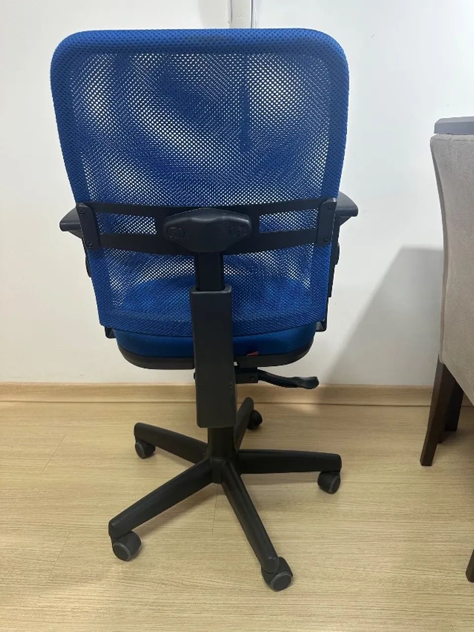 Cadeira de Escritório  - Foto 2