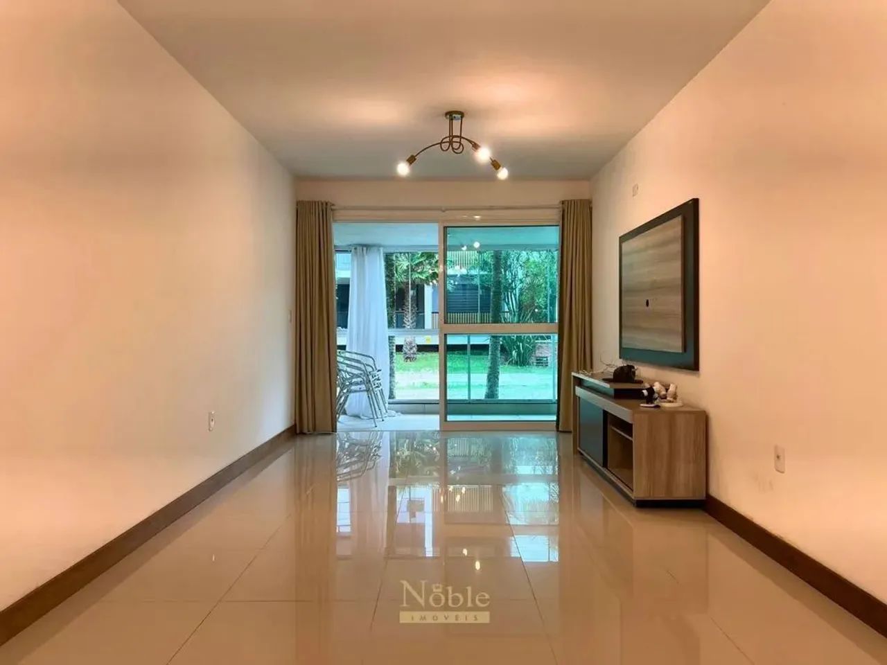 Apartamento de 3 dormitórios, semimobiliado, na quadra do mar, com 2 vagas em Torres. - Foto 4