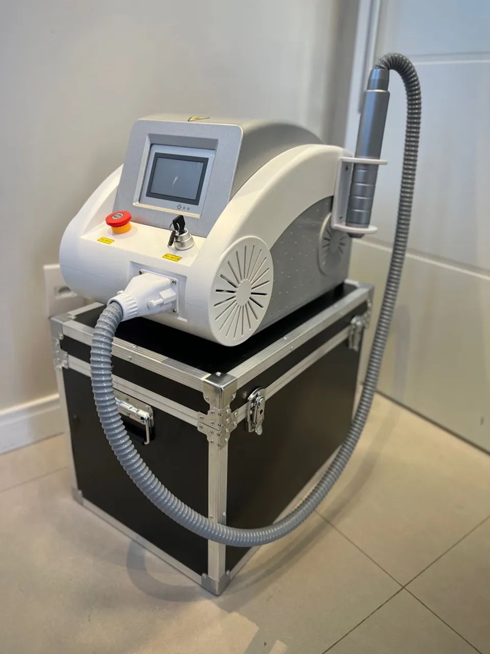 Laser ND-YAG Remoção de Tatuagem - Foto 2