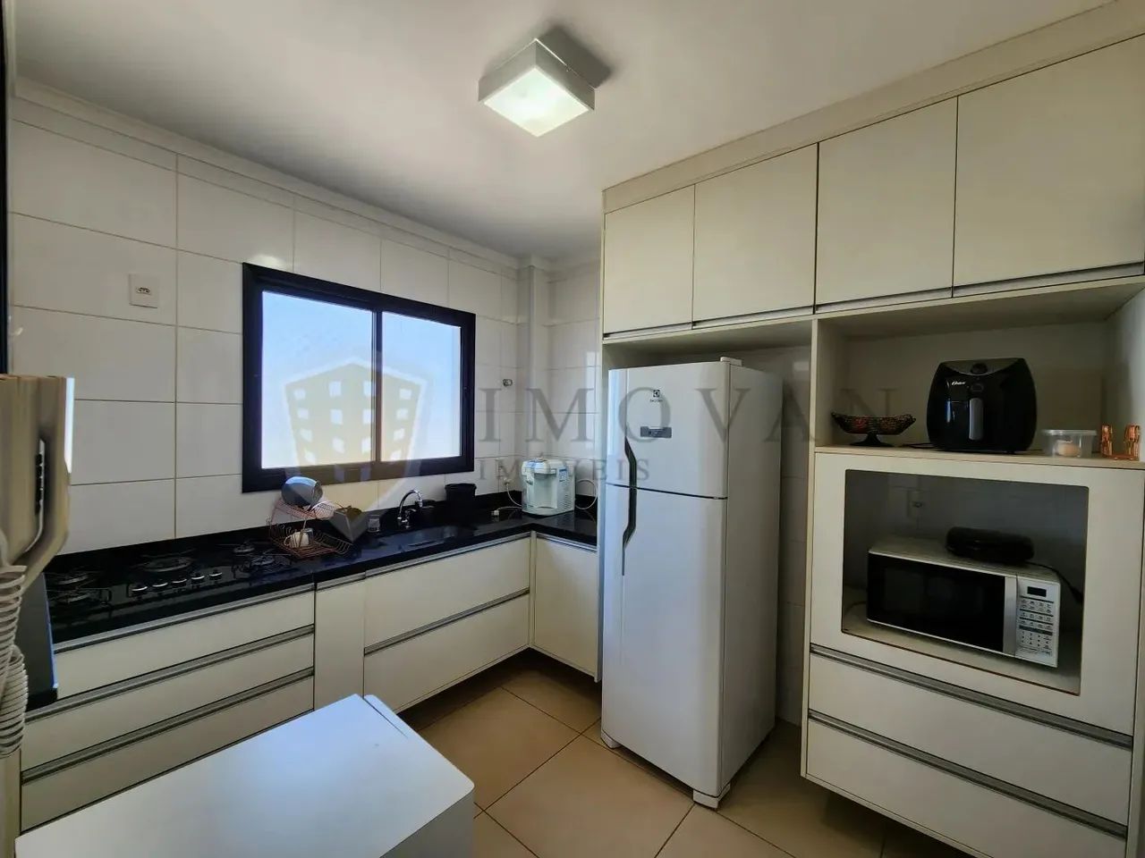 Apartamento 94 m² 3 Dormitórios com Varanda Gourmet - Foto 2