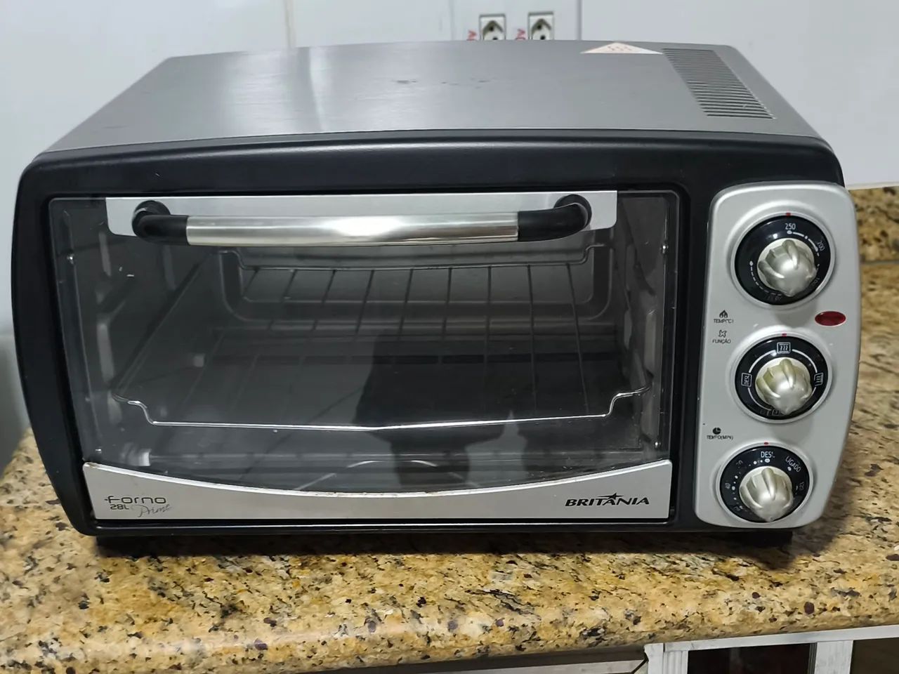 Vende-se forno elétrico Britânia 
