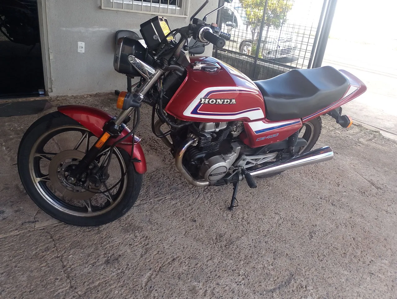 CB 400 tucunaré 