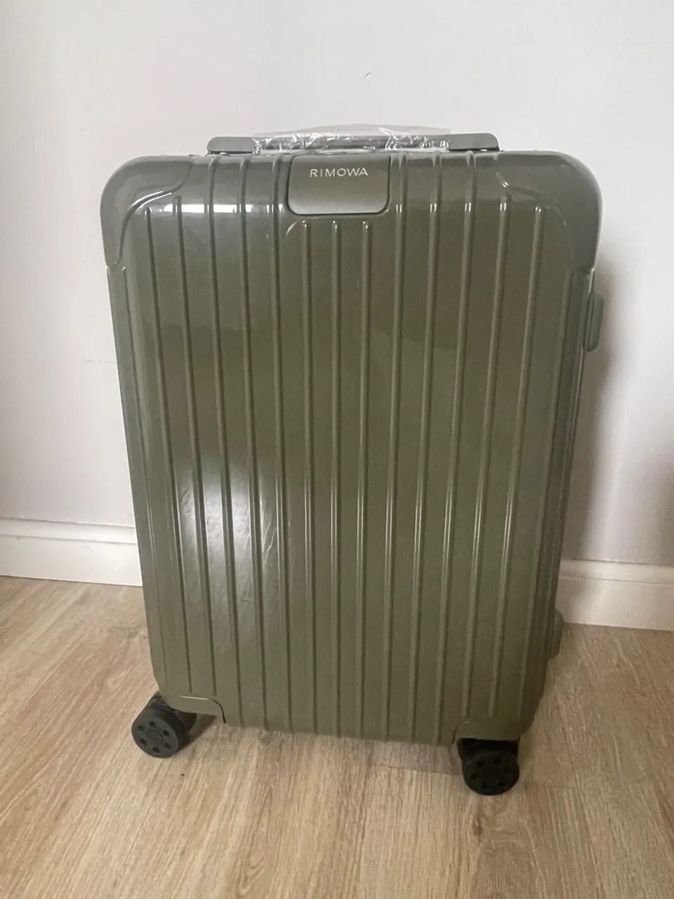 Mala de Viagem Rimowa Essential 