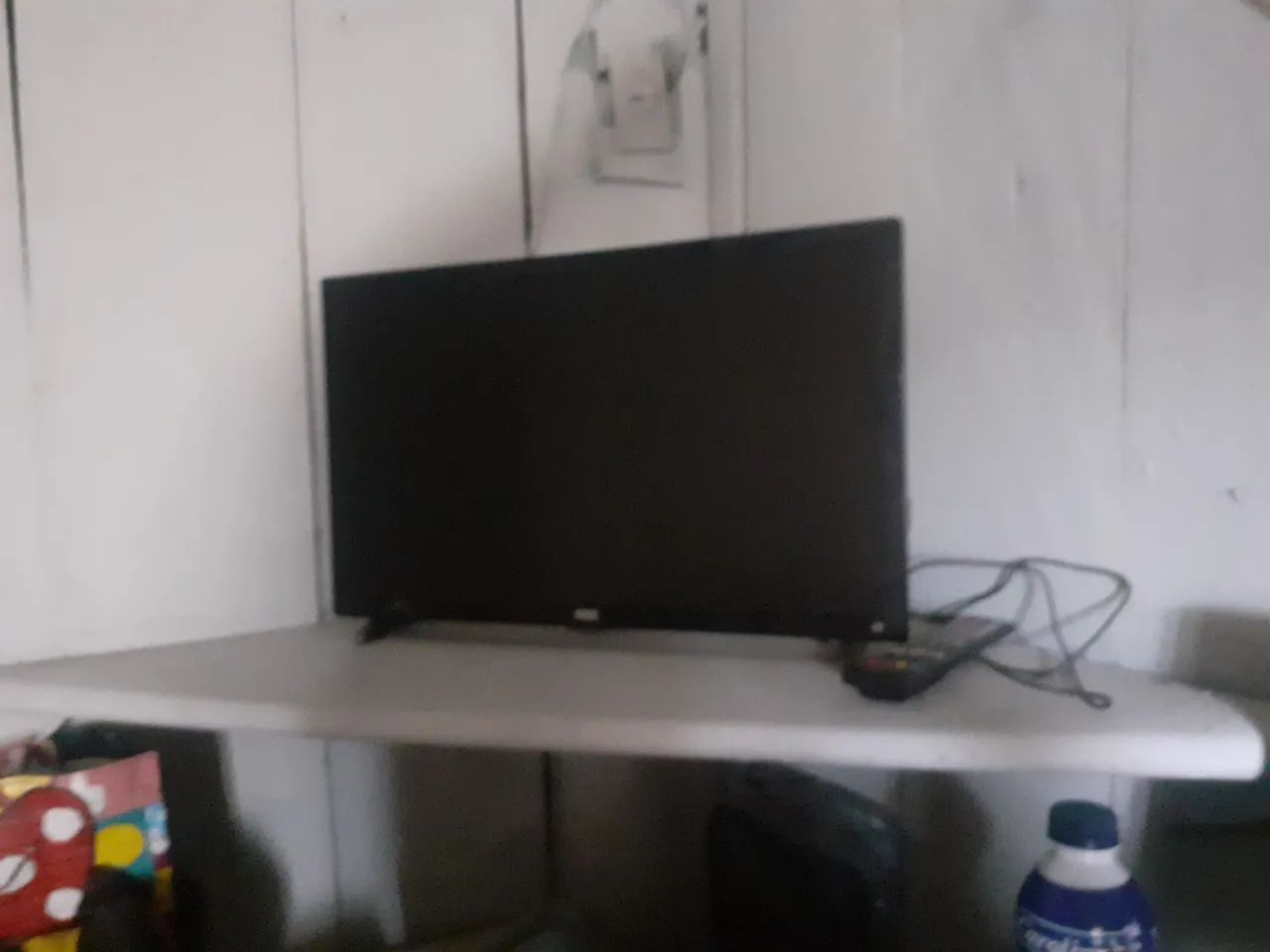 TV LED 24 polegadas