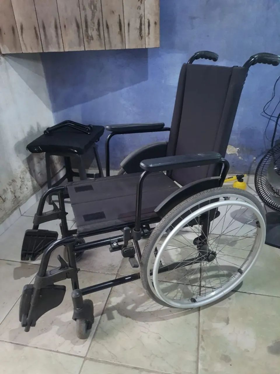 Cadeira de rodas nunca usada - Foto 2