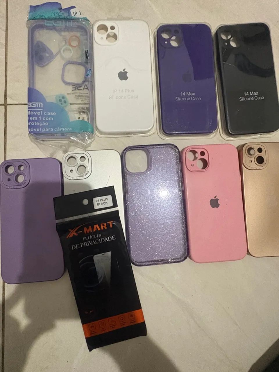 Capinhas usadas e novas IPhone 14 Plus $50,00. Todas