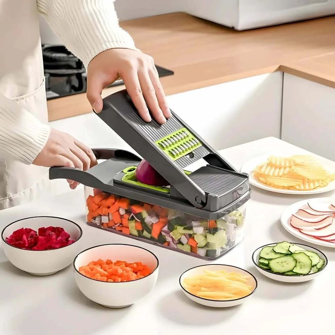 Cortardor/Fatiador/Descascador de legumes com Caixa de Armazenamento - Foto 3