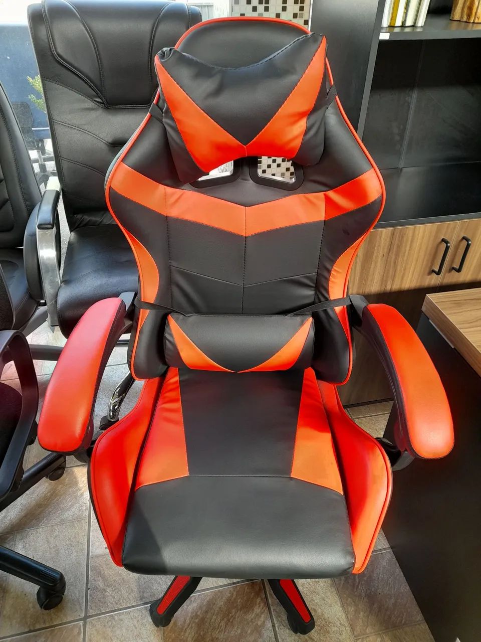 Black and Red Gaming Chair - New