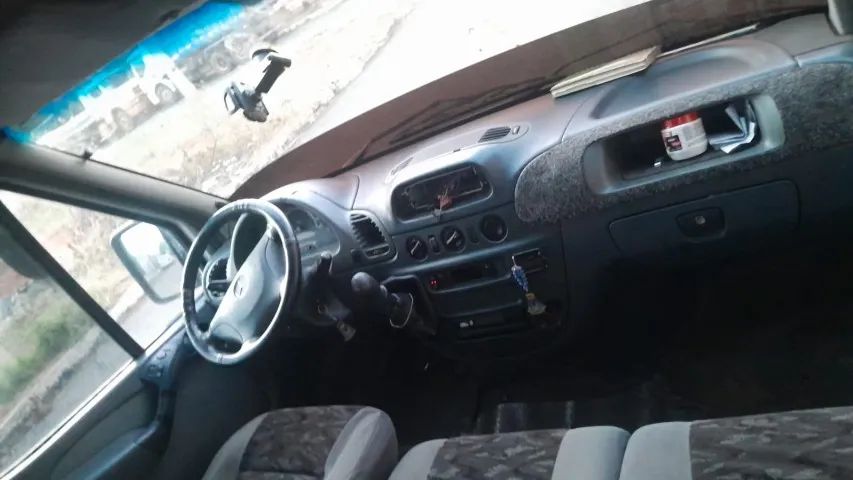 vendo van ano 2007 sem nada pra fazer não faço trocas - Foto 2