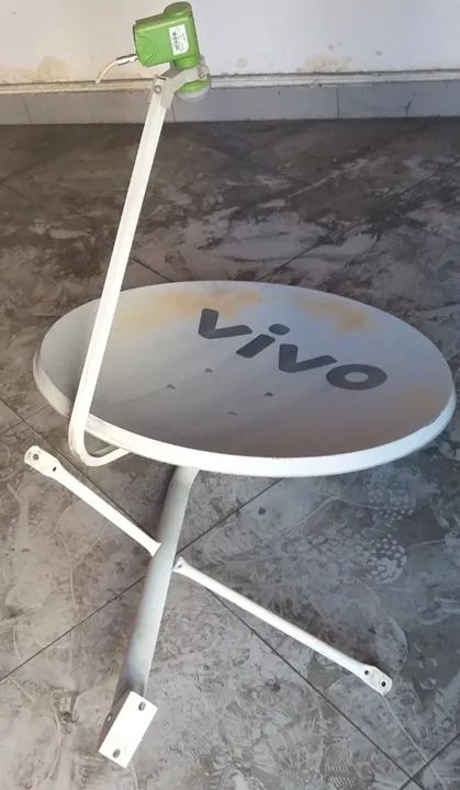 Antena parabólica (sem receptor), tamanho 85 x 80 cms, com LNBF DS 10, semi - Foto 3