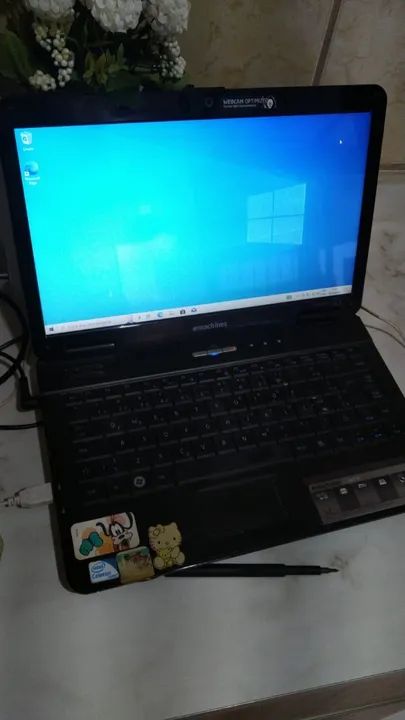 Vendo Notebook Acer eMachine usado funcionando