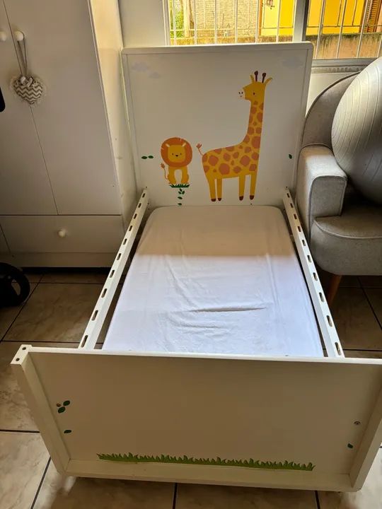 Cama infantil e cômoda - para doar 