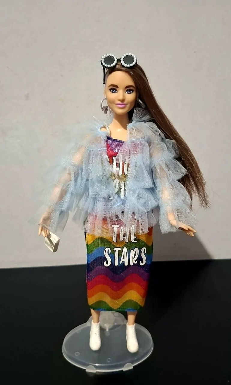 Barbie extra articulada 