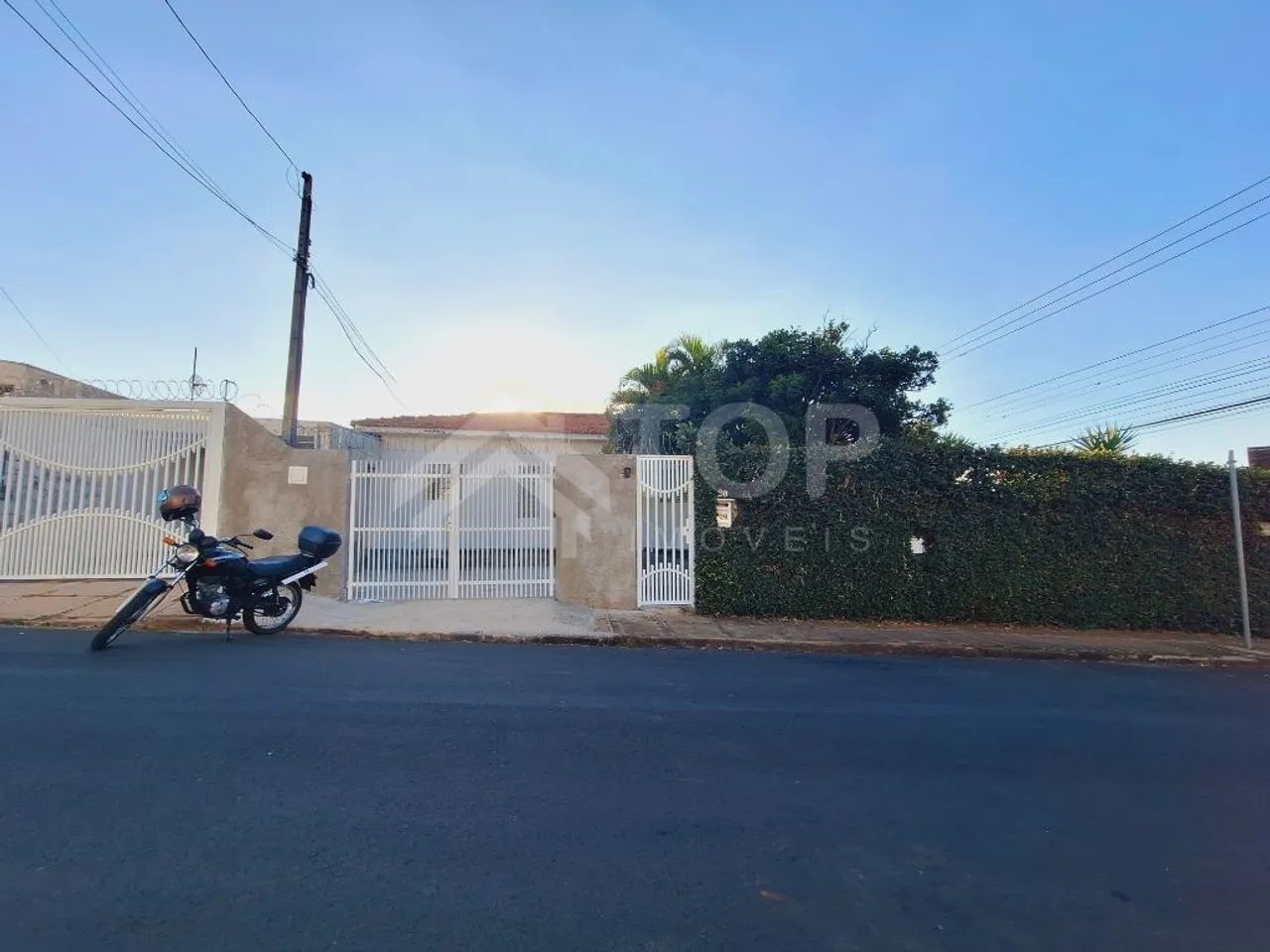 Locação de Casas / Padrão na cidade de São Carlos