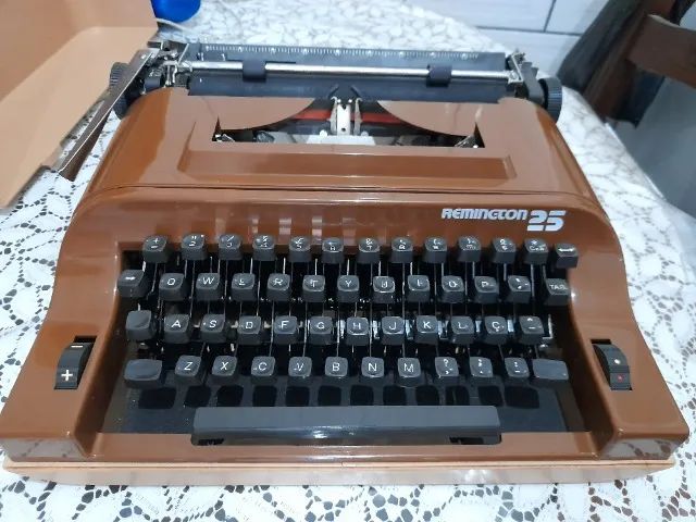 Máquina de escrever - Remington 25 - Foto 2